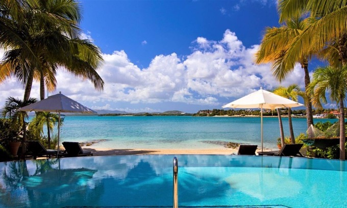 Long Island Villa | Sea Hare - Beach Front - 3 Bedrooms