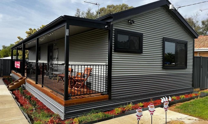 Sea Lake House | Sea Lake Holiday Cabin