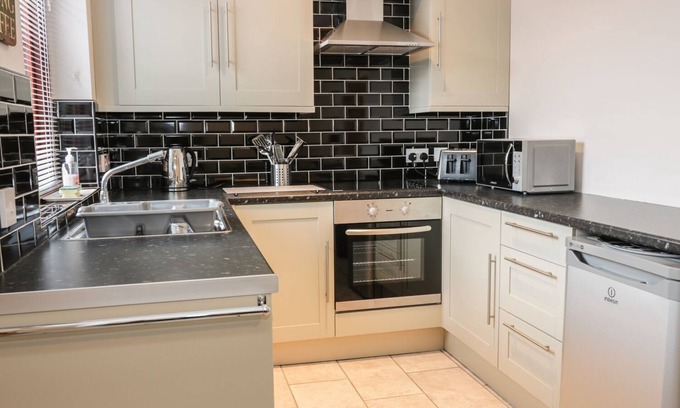 Berwick-upon-Tweed Cottage | Sea Lily