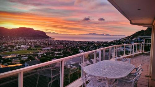 Fish Hoek Villa | Sea Sands Villa