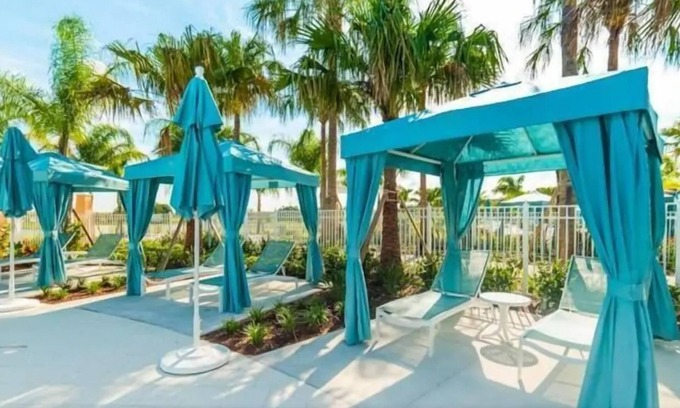 Bay Lake Villa | Sea Shore At Solara Resort By Shine Villas #401 7 Bedroom Villa