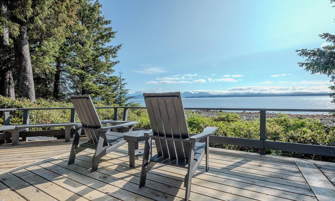 Quadra Island House | Sea Stone Quadra House