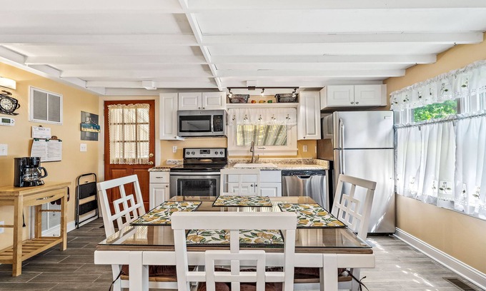 West Cape May Cottage | Sea Turtle Cottage-1 bedroom, 1 bath, sleeps 2-4
