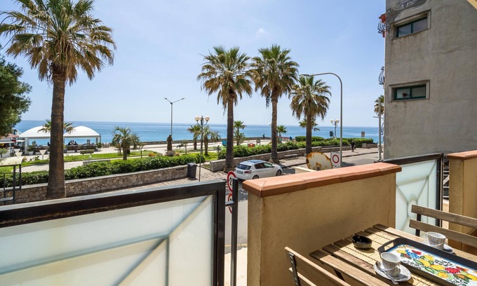 Mazzeo Apartment | [SEA VIEW APARTMENT] 2 steps from the sea