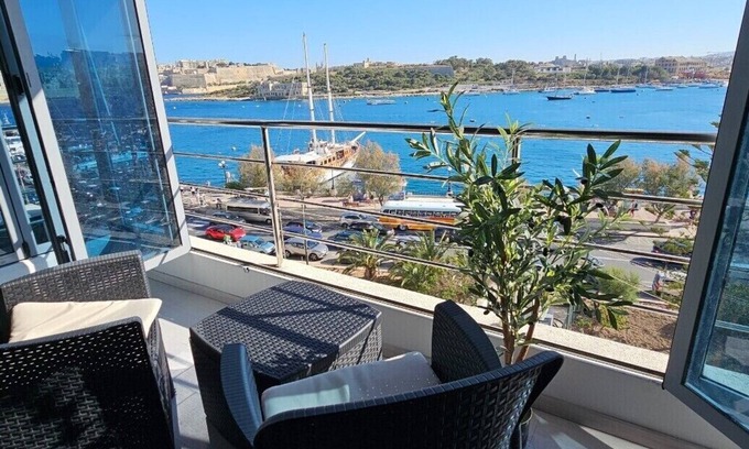 Sliema Apartment | Sea View Modern Apartment in Sliema Ferry 250 sqm