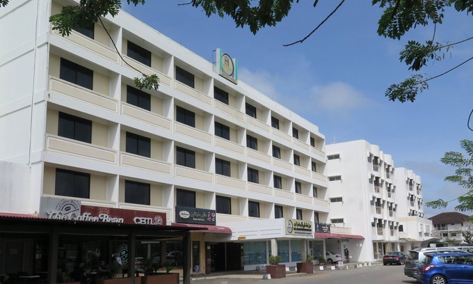 Kuala Belait Hotel | Sea View Resort Hotel & Apartments