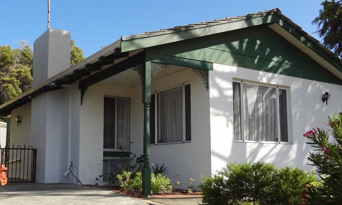 Yanchep House | Sea View Terrace Cottage