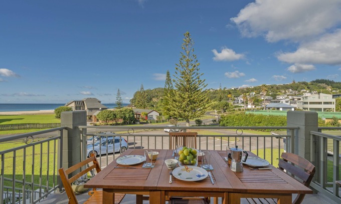 Onemana Cottage | Sea Views Apartment - Onemana Apartment