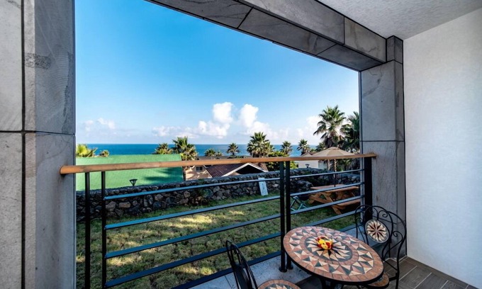 Namwon House | Sea & Wave Pension
