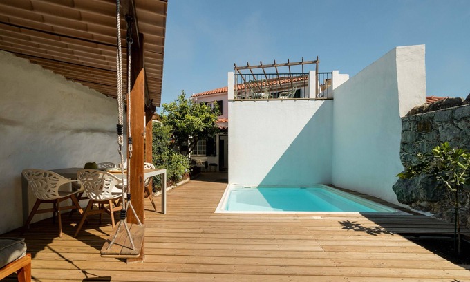 Cascais House | SEA´YA Villa Areia with swimming pool and 5 minutes from the beach