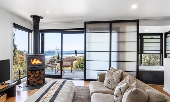 Separation Creek Apartment | Sea Zen - Couples studio with steam shower and spa