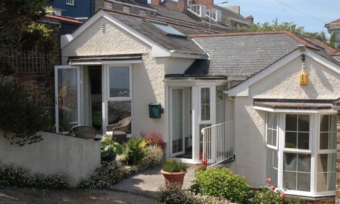 Mylor Churchtown House | SEABIEN, family friendly, country holiday cottage in Falmouth