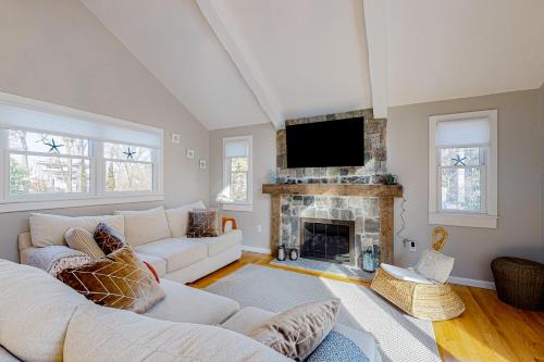 Fells Pond House | Seabury Serenity