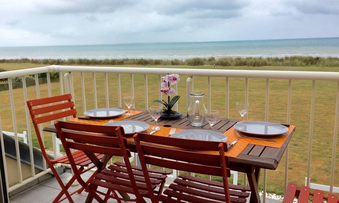 Carolles Apartment | Seafront apartment in Jullouville