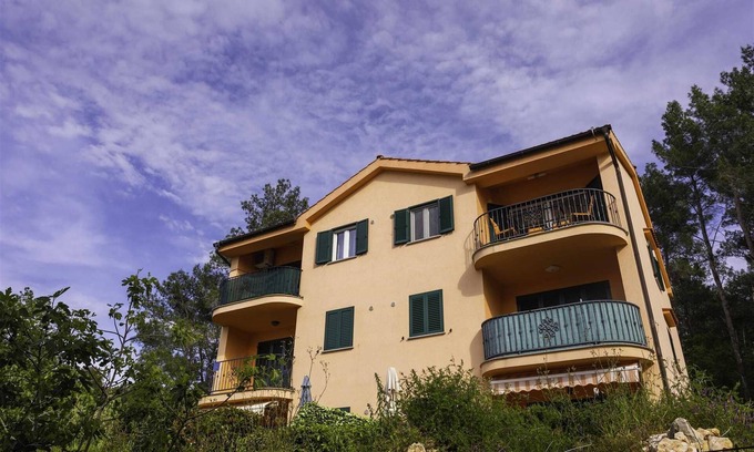 Soline Apartment | Seafront apartment Soline with Seaview