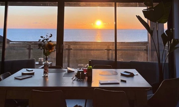 Porthcawl Apartment | Seafront apartment with spectacular views