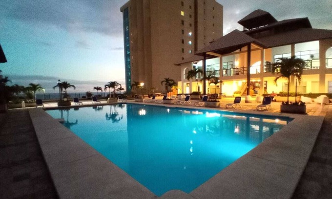 San Geronimo Apartment | Seafront Serenity: Stunning High-Floor Property with Modern Elegance