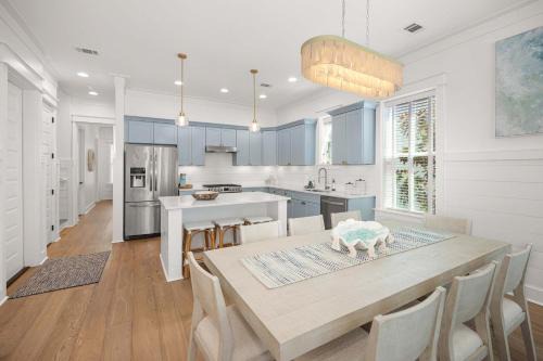 Greenway Park House | Seagrove Escape Refreshed plus Shared Pool