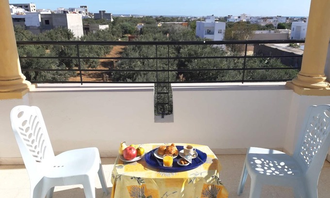 Mrezga Villa | Seaside apartment