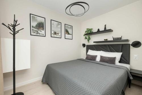 Niechorze Apartment | Seaside Apartment with Parking and Air Conditioning Close to the Beach by Noclegi Renters