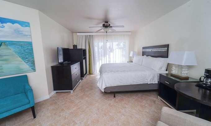Crystal Harbour Apartment | Seaside Dream! 2 Spacious Units, Oceanfront Property, Near Camana Bay