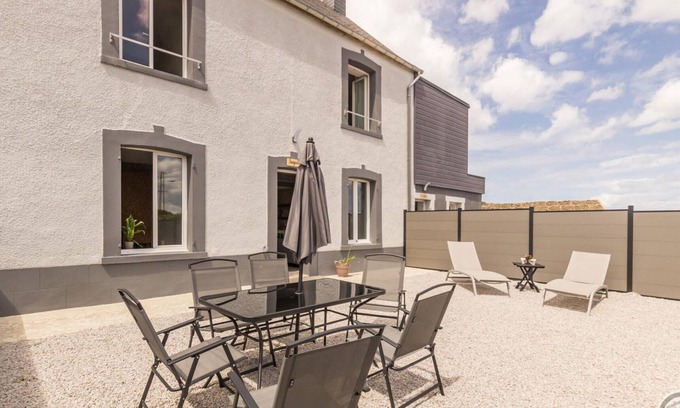 Saint-Marcouf Cottage | Seaside house with private garden and parking in Saint-Marcouf