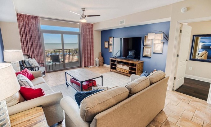Windy Hill Condo | Seaside Penthouse Retreat: 3-Bedroom Condo with Four Flat Screen TVs