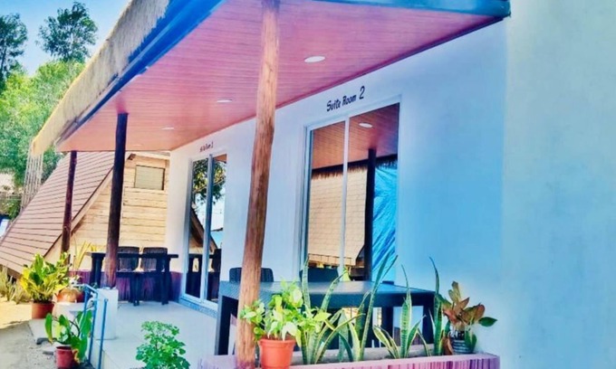 Sipalay Apartment | Seaside Serenity: Sipalay Studio Escape