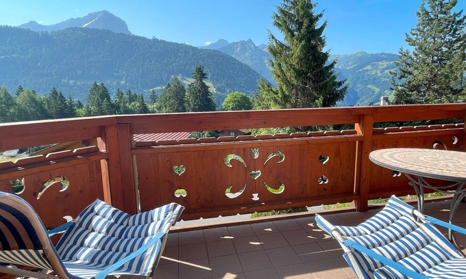 Barboleusaz Apartment | Seasonal rental in Gryon (VD) beautiful 3.5p apartment of 85m² with mountain view.