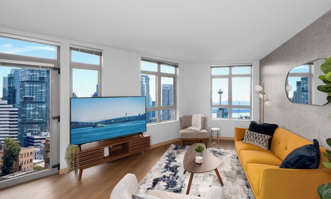 Cascade Apartment | Seattle Space Needle View Luxe Penthouse in Capital Hill