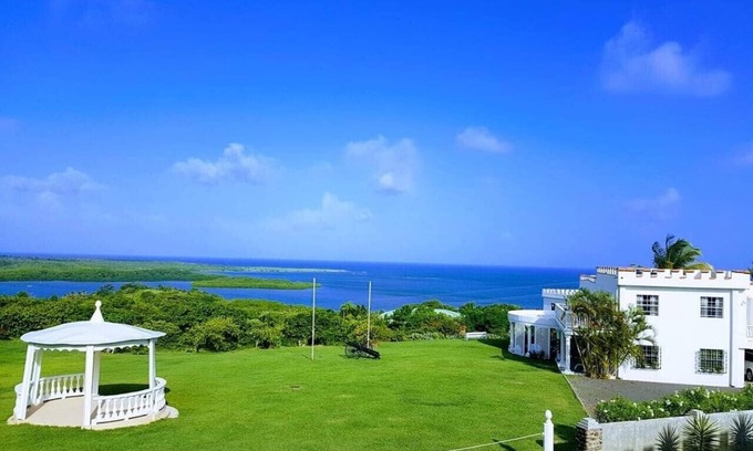 Vieux Fort Quarter Apartment | Seaview Apartment 4