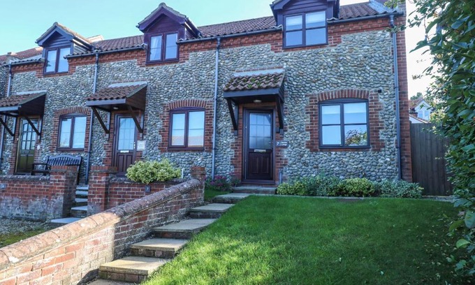 Salthouse House | Seaview Cottage