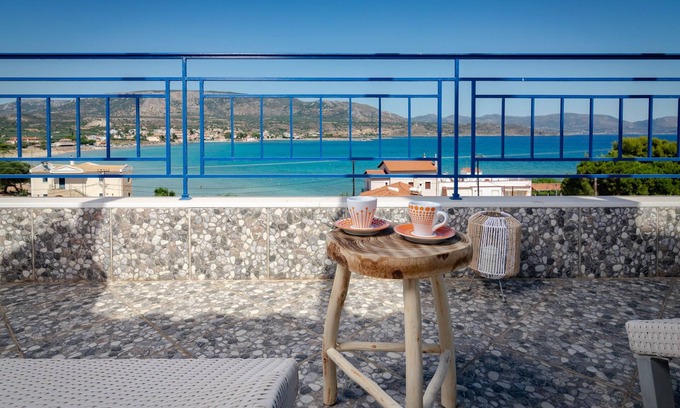 Papadhianika House | SeaView flat few meters from the Beach
