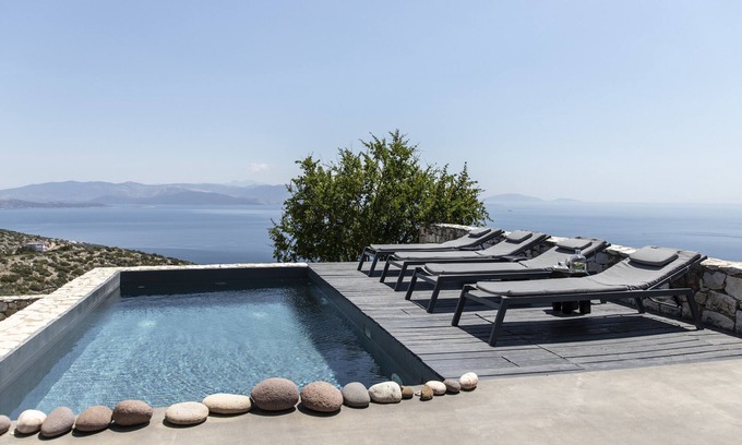 Marathon Villa | Seaview villa schinias, is a modern and minimal property with amazing view!
