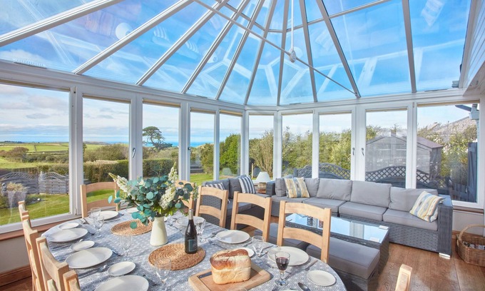 Trelights House | Seawynds is a lovely spacious property with panoramic coastal views set above the picturesque cove o