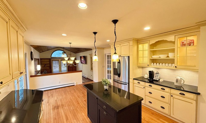 Galloway House | Secluded 3-Acre Retreat – Private King Suite, Full Kitchen, Near Atlantic City!