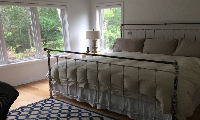 Sagaponack House | Secluded 8 BR/8 BA zen luxury; pool, tennis, hot tub, infrared sauna