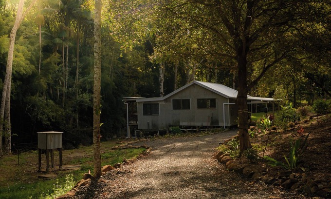 Upper Coopers Creek Cottage | Secluded Creekside Cabin for 2 - A PRIVATE Nature Escape in the Byron Hinterland