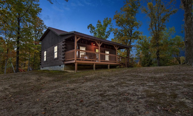 Heidelberg Cabin | Secluded Cabin on 70 acres private land, ping pong table, Red River Gorge, KY
