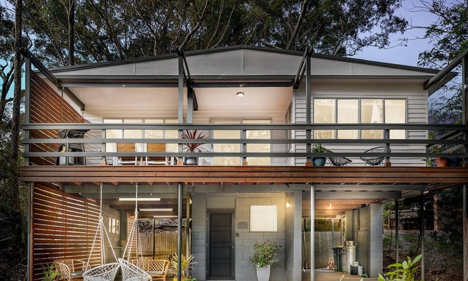 Lilli Pilli House | Secluded Coastal Retreat with Ocean Views
