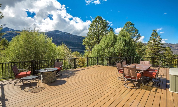 Ridgway House | Secluded Creekside Mountain Home-Views- Private Deck-AC STR2024-009