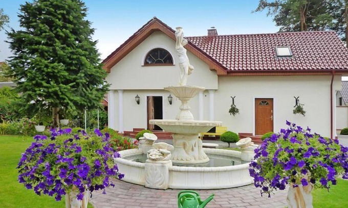 Orlinki House | Secluded holiday home in Swibno with grill