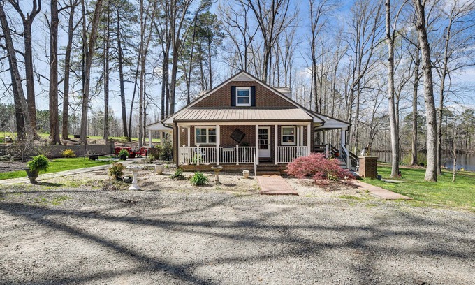 Wilsons House | Secluded Home w/2-Acre Fishing Pond