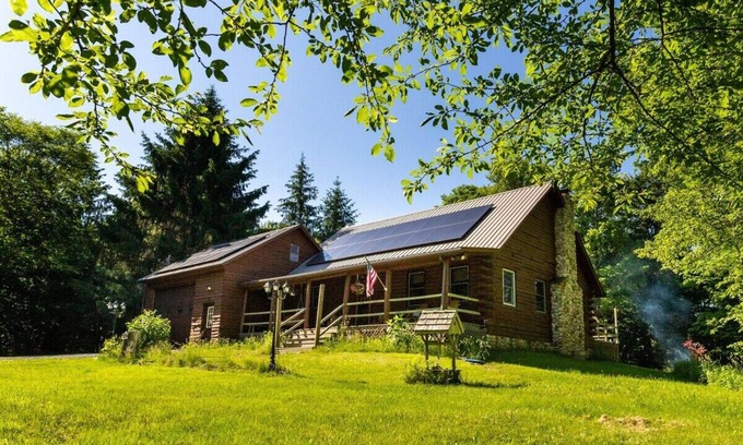 Town of Colchester Cabin | Secluded Mountain top