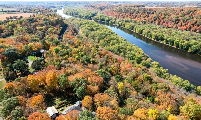 Osceola House | Secluded Osceola Retreat on St Croix River!