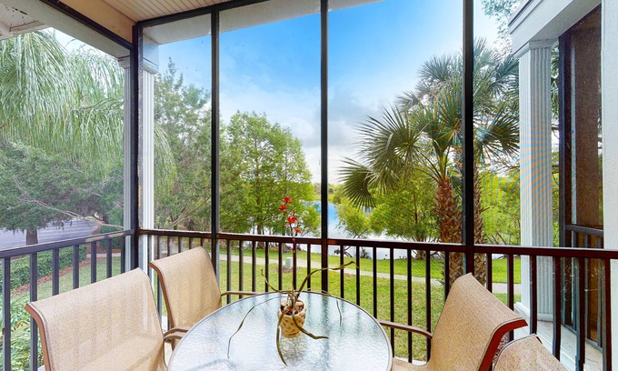 Bahama Bay Condo | Second-Floor Condo w/a Restaurant, Shared Pools, Sauna, Gym, & Tennis Court