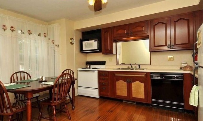 Clearfield Apartment | Second Street Suite