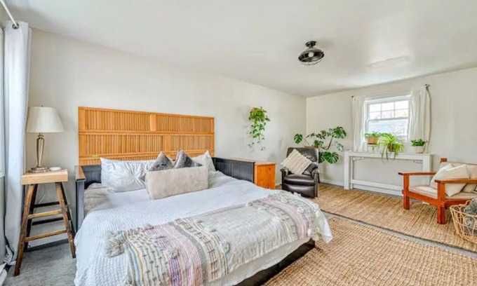 Carleton Place Apartment | Secondary suite in the heart of Carleton Place!