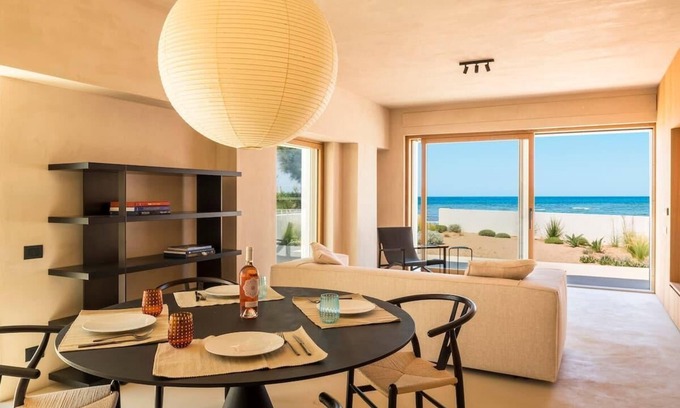 Torre Ovo Apartment | Secret Garden Sea View Luxury Apartment