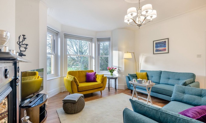 Overstrand Apartment | Secret Shores - Two Bedroom Apartment, Sleeps 4